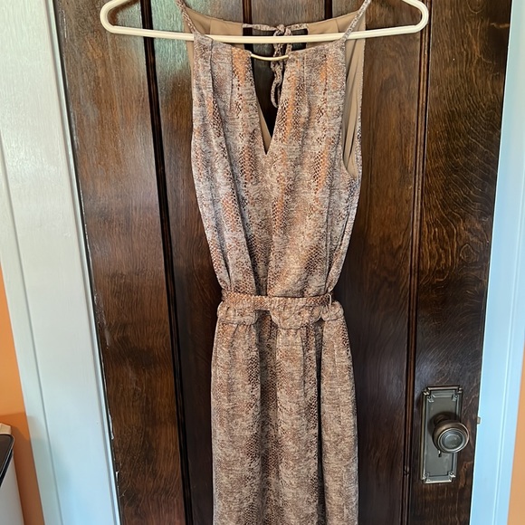 White House Black Market SP Brown/Grey/Taupe Dress - Picture 2 of 6